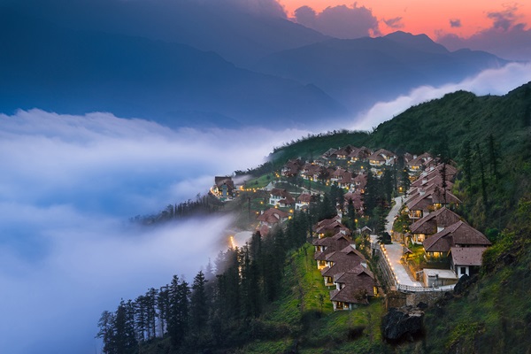 Ville De Mont Mountain Sapa